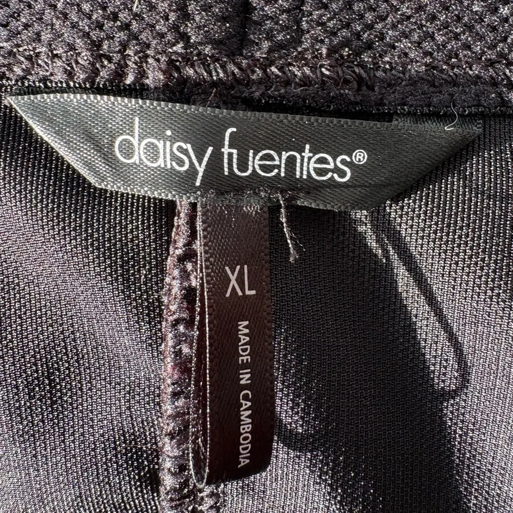 Daisy Fuentes Black Skirt XL Pre-Loved
